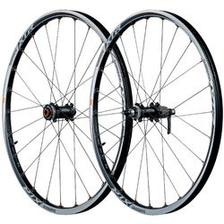 Shimano XTR Trail Tubeless Wheelset (15mm through-axle front, QR rear)